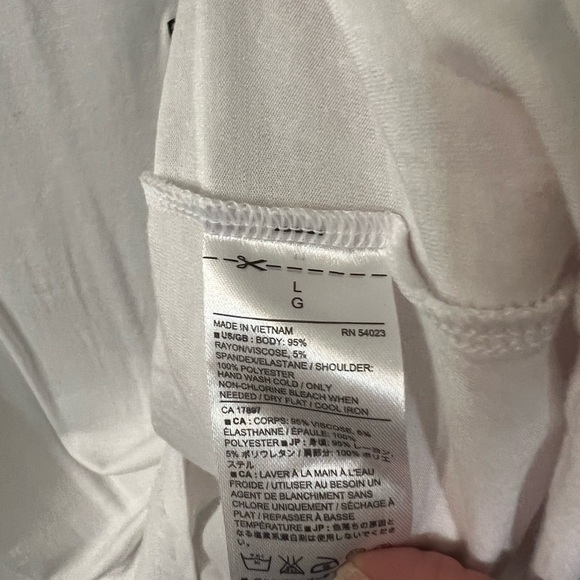 Banana Republic- NWT White Sleeveless Top - Picture 4 of 6